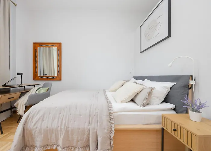 Elegant Filtry With Parking In By Renters *