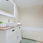 Elegant Filtry With Parking In By Renters