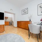 Elegant Filtry With Parking In By Renters Lejlighed Warszawa