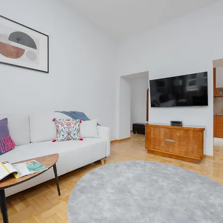 Elegant Filtry With Parking In By Renters Lejlighed *